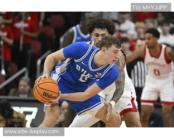 弗拉格坦言已打32场比赛感到疲惫这已是我上赛季的全部赛事经历