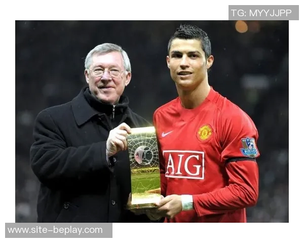 汉堡与凯尔转会事宜正在洽谈中里肯表示暂无其他联系 汉堡与凯尔转会事宜正在洽谈中里肯表示暂无其他联系