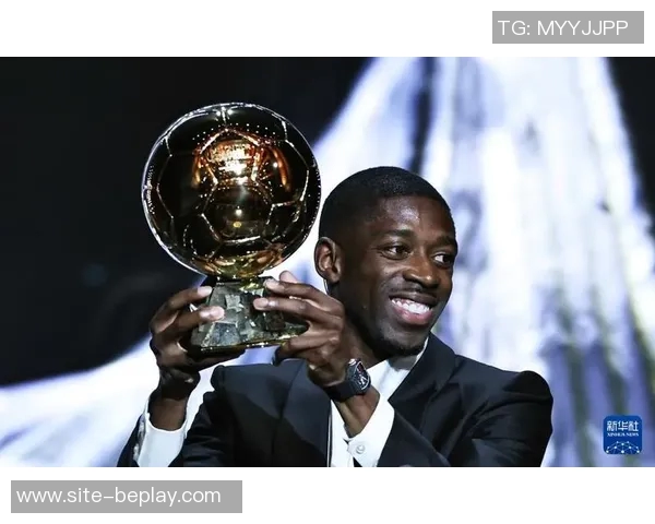 登贝莱回乡展示金球奖感恩故土成就职业生涯 登贝莱回乡展示金球奖感恩故土成就职业生涯